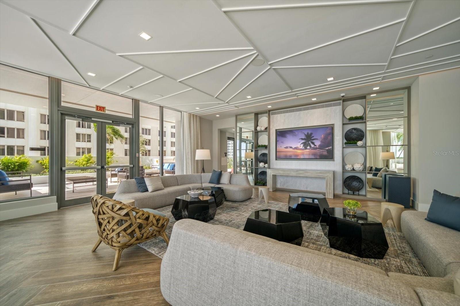 SALTAIRE ST PETERSBURG - Residential