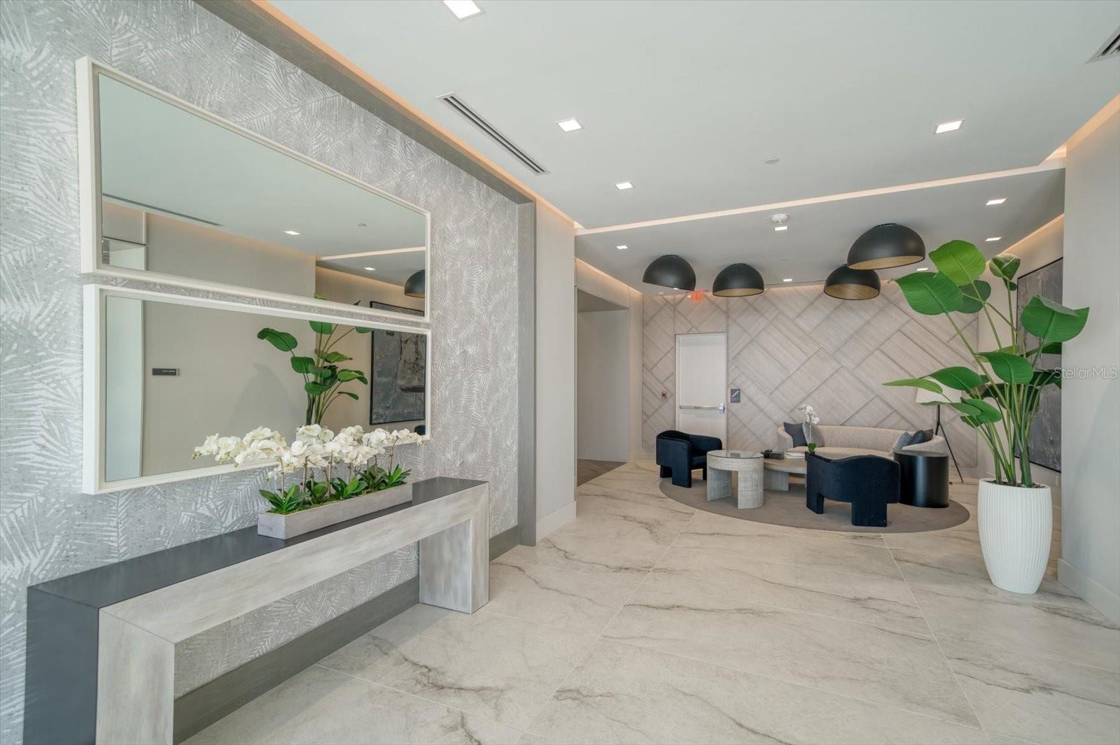 SALTAIRE ST PETERSBURG - Residential