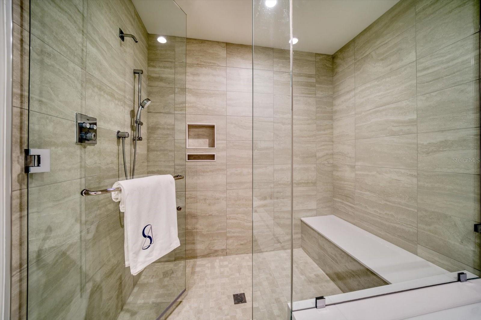 SALTAIRE ST PETERSBURG - Residential