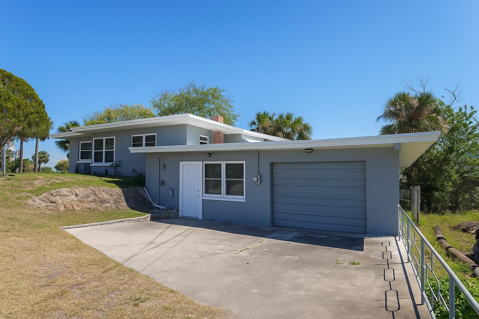 For rent! 2326 S Peninsula Dr — a charming home in one of Daytona Beach’s best neighborhoods. Bright living spaces, spacious bedrooms, and a private efficiency/in-law suite with its own entrance. Enjoy a coastal vibe, generous backyard, and walkable access to the Intracoastal and beaches.