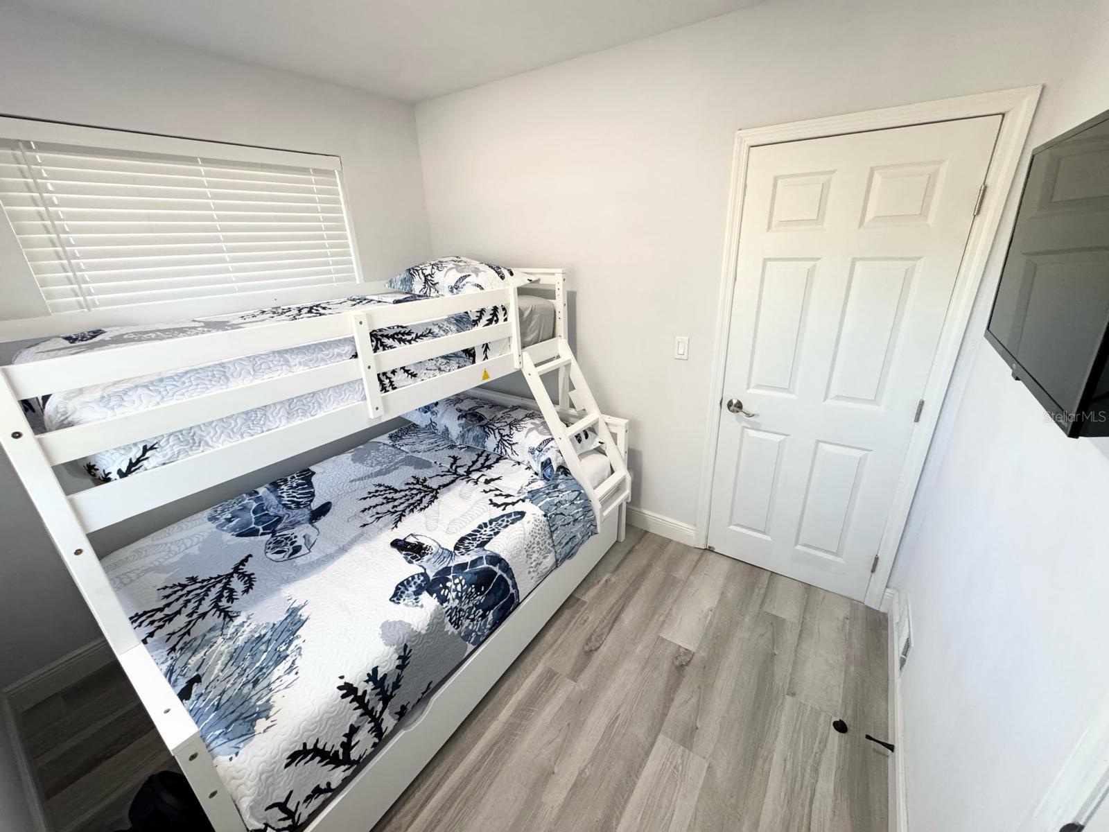 DODGE TERRACE - Residential Lease