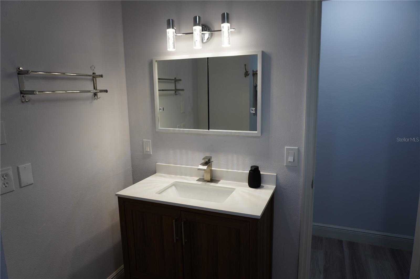DODGE TERRACE - Residential Lease
