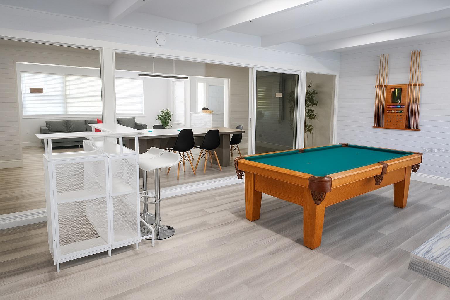 DODGE TERRACE - Residential Lease