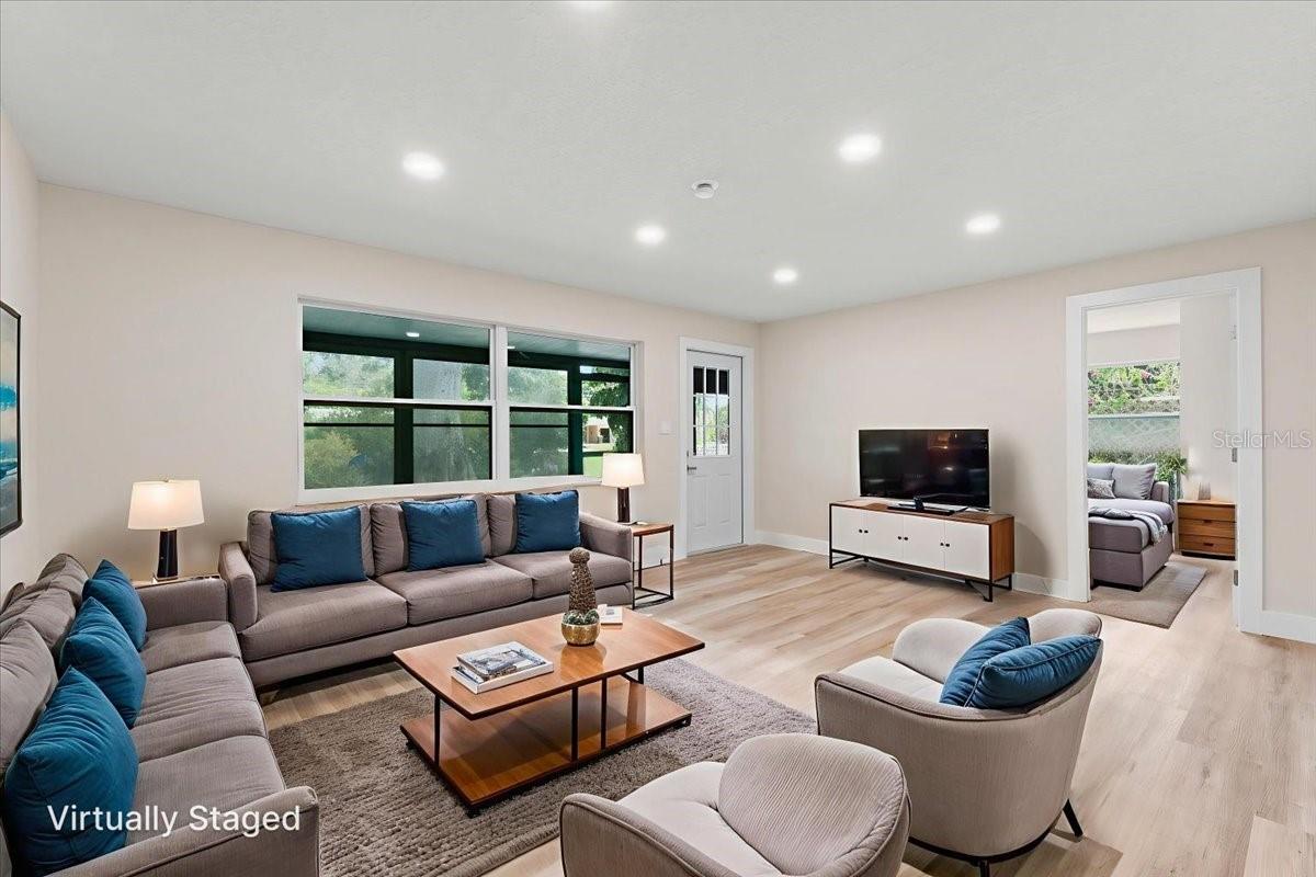 SUNNY RIDGE 1ST ADD - Residential