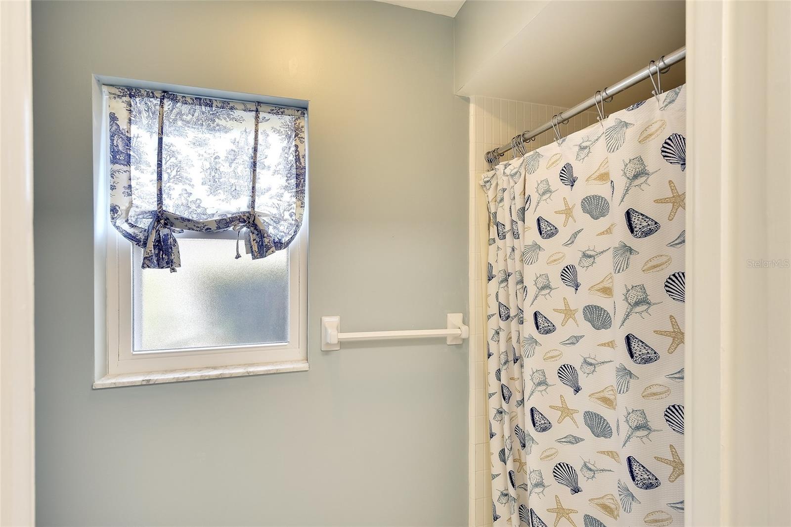 VILLAGE GREEN OF BRADENTON - Residential