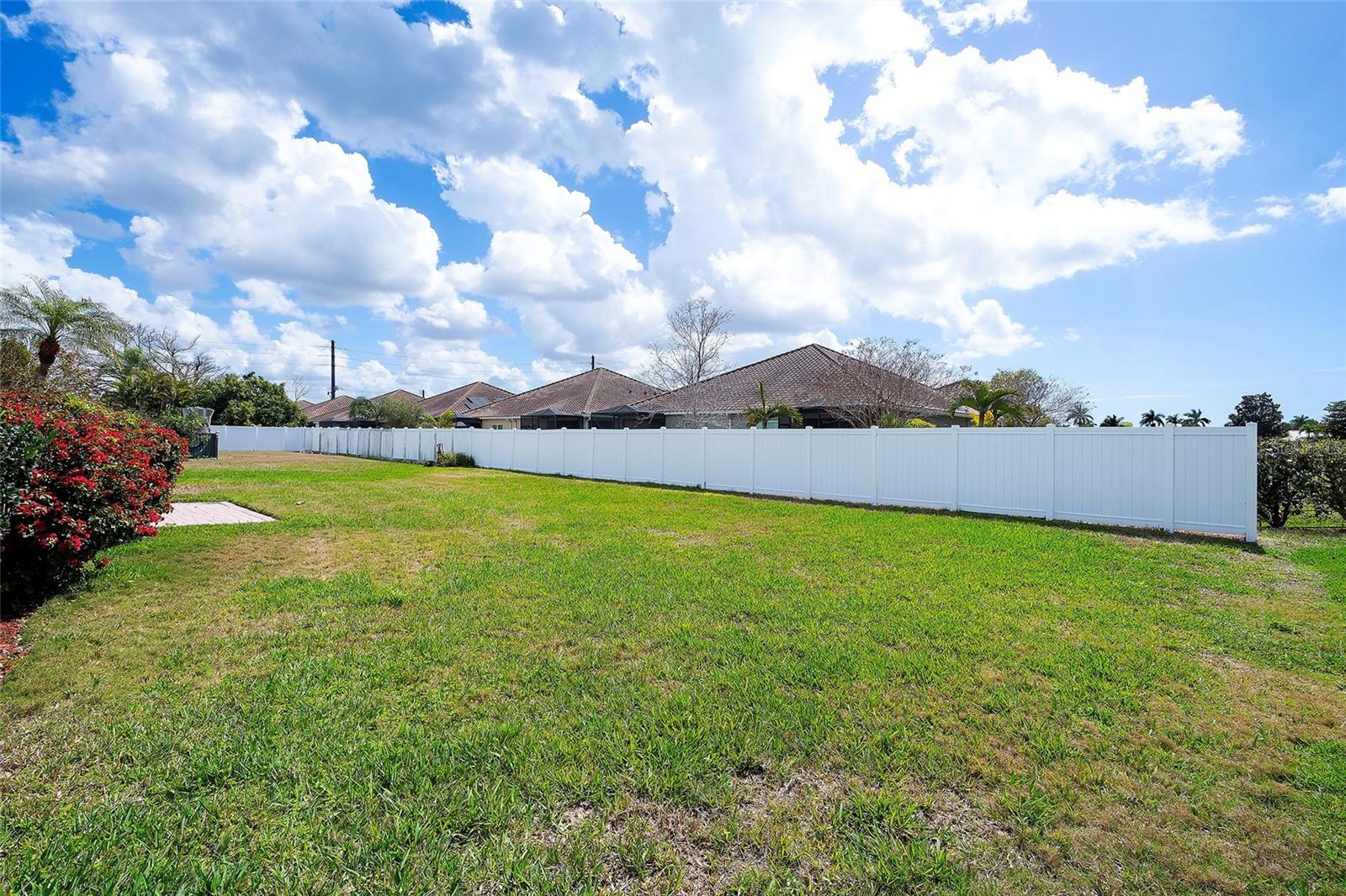 VILLAGE GREEN OF BRADENTON - Residential