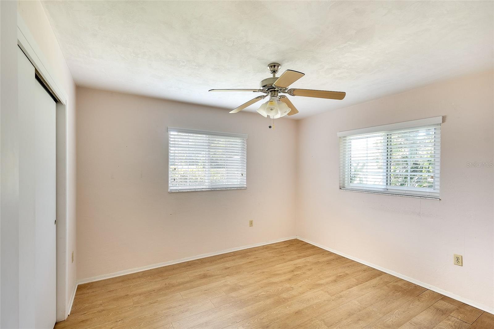 VILLAGE GREEN OF BRADENTON - Residential