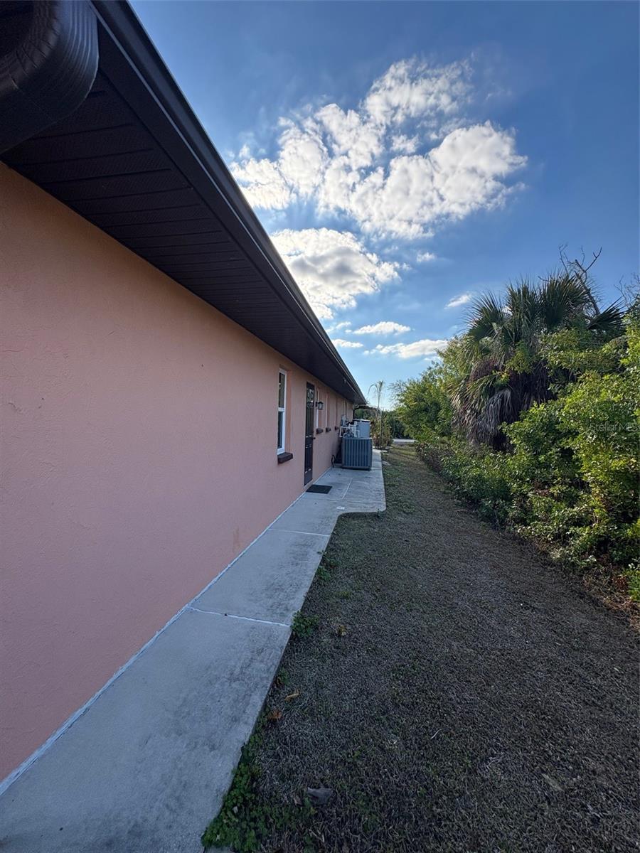 WARM MINERAL SPGS - Residential