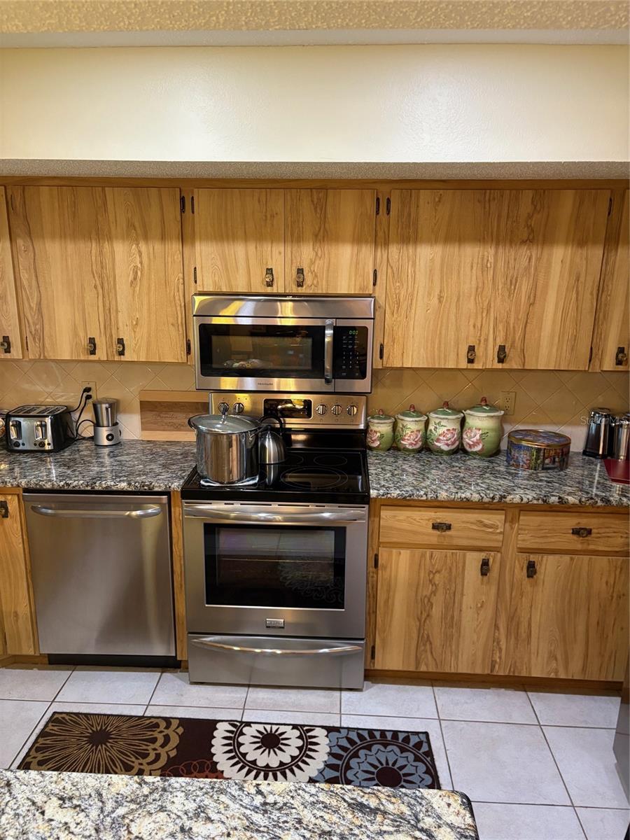 WARM MINERAL SPGS - Residential