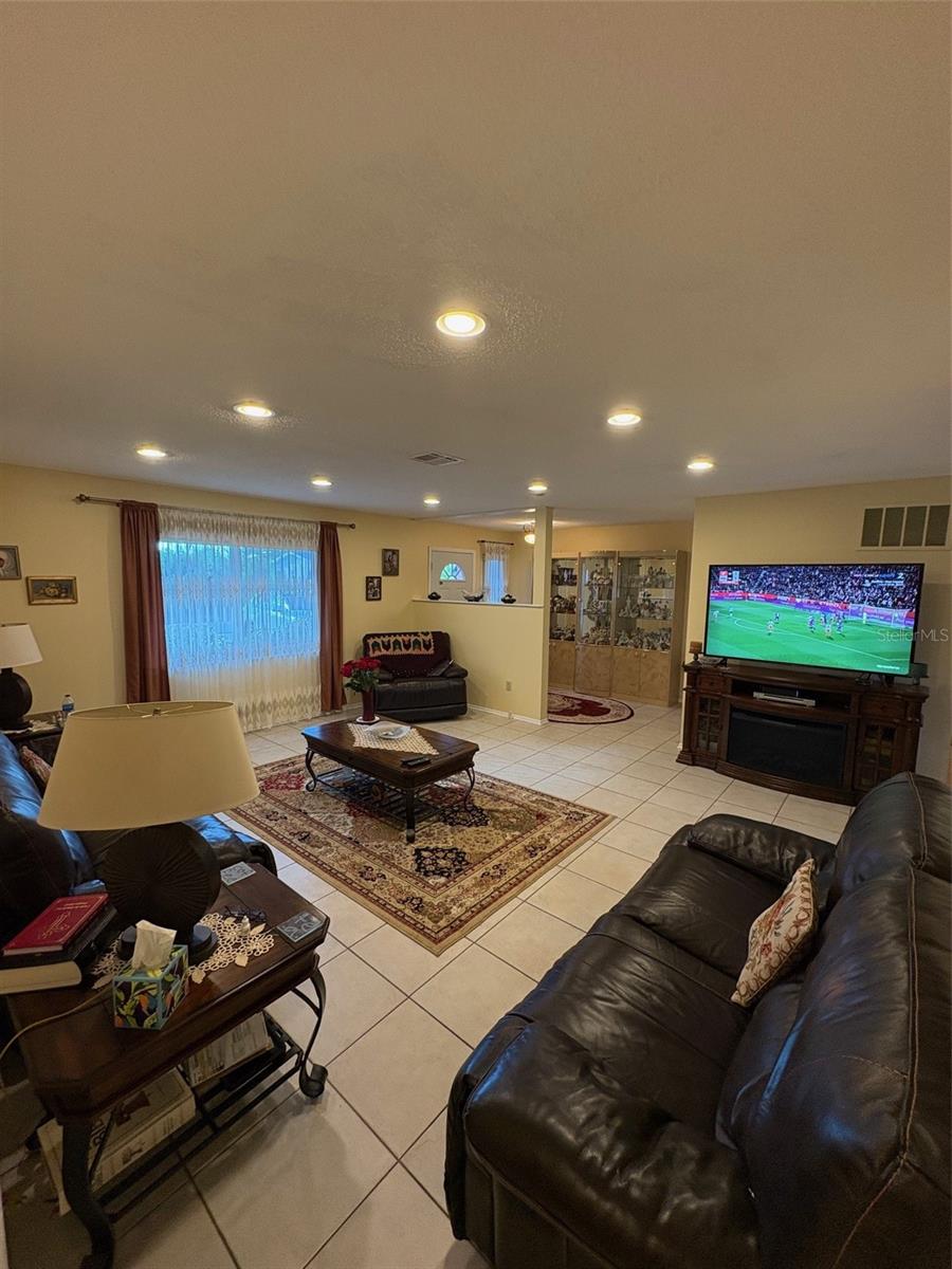 WARM MINERAL SPGS - Residential