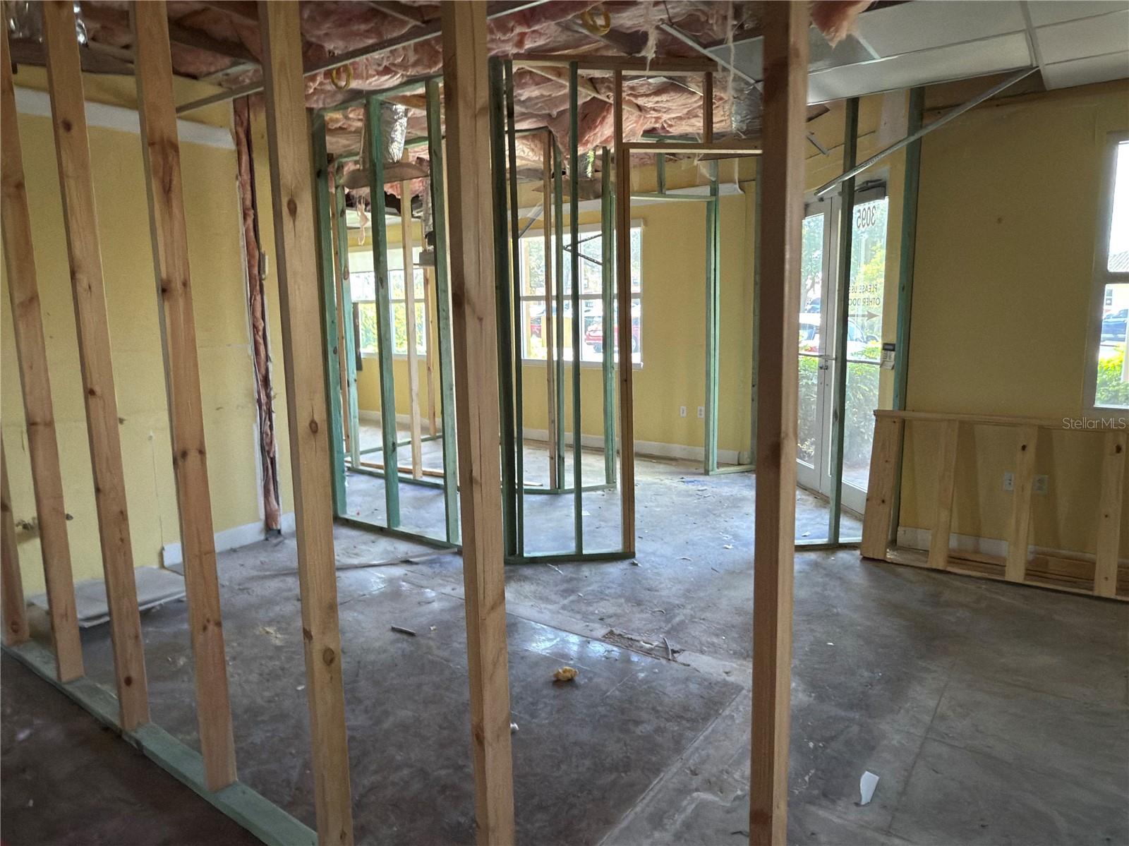 BOBCAT SQUARE PH 1 - Commercial Sale