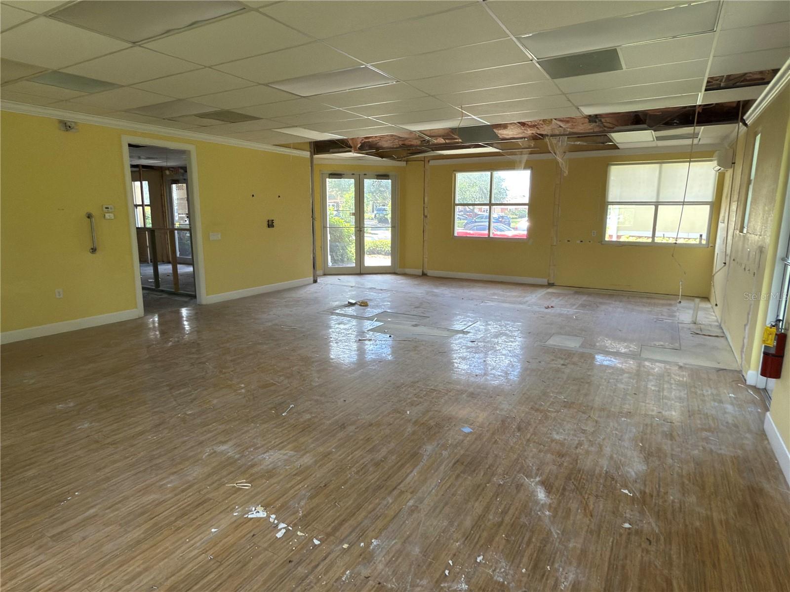 BOBCAT SQUARE PH 1 - Commercial Sale