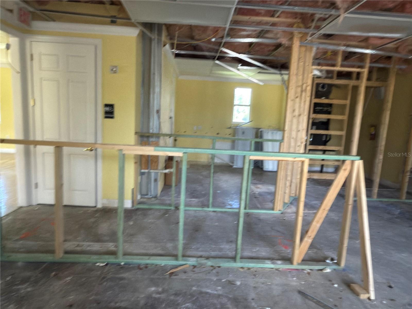 BOBCAT SQUARE PH 1 - Commercial Sale