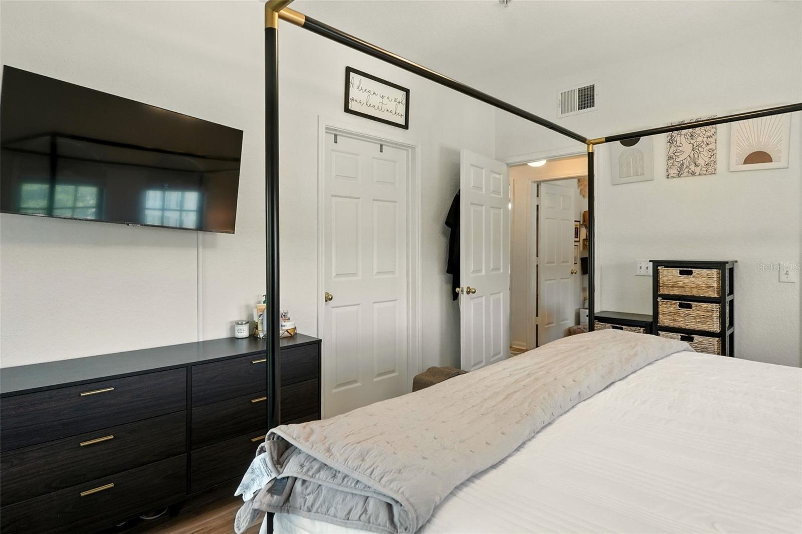 GEORGETOWN AT CELEBRATION CONDO - Residential Lease