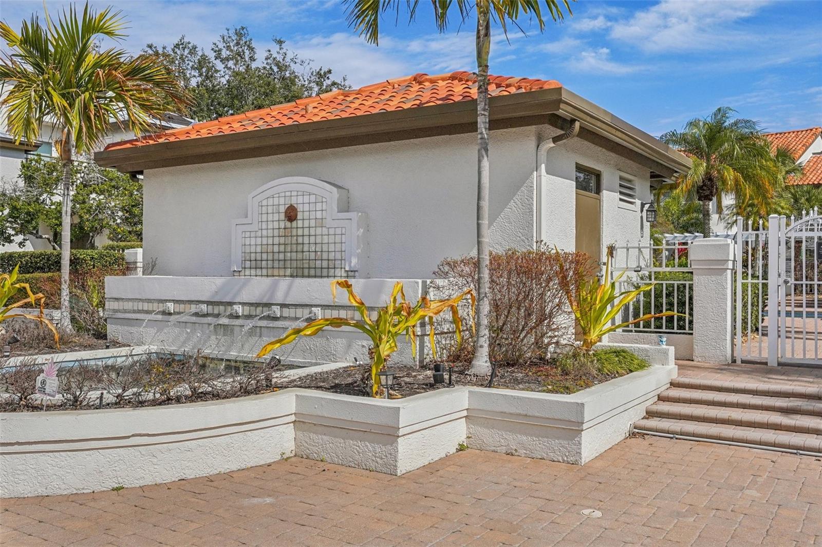 HARBOR HOMES PH ONE - Residential