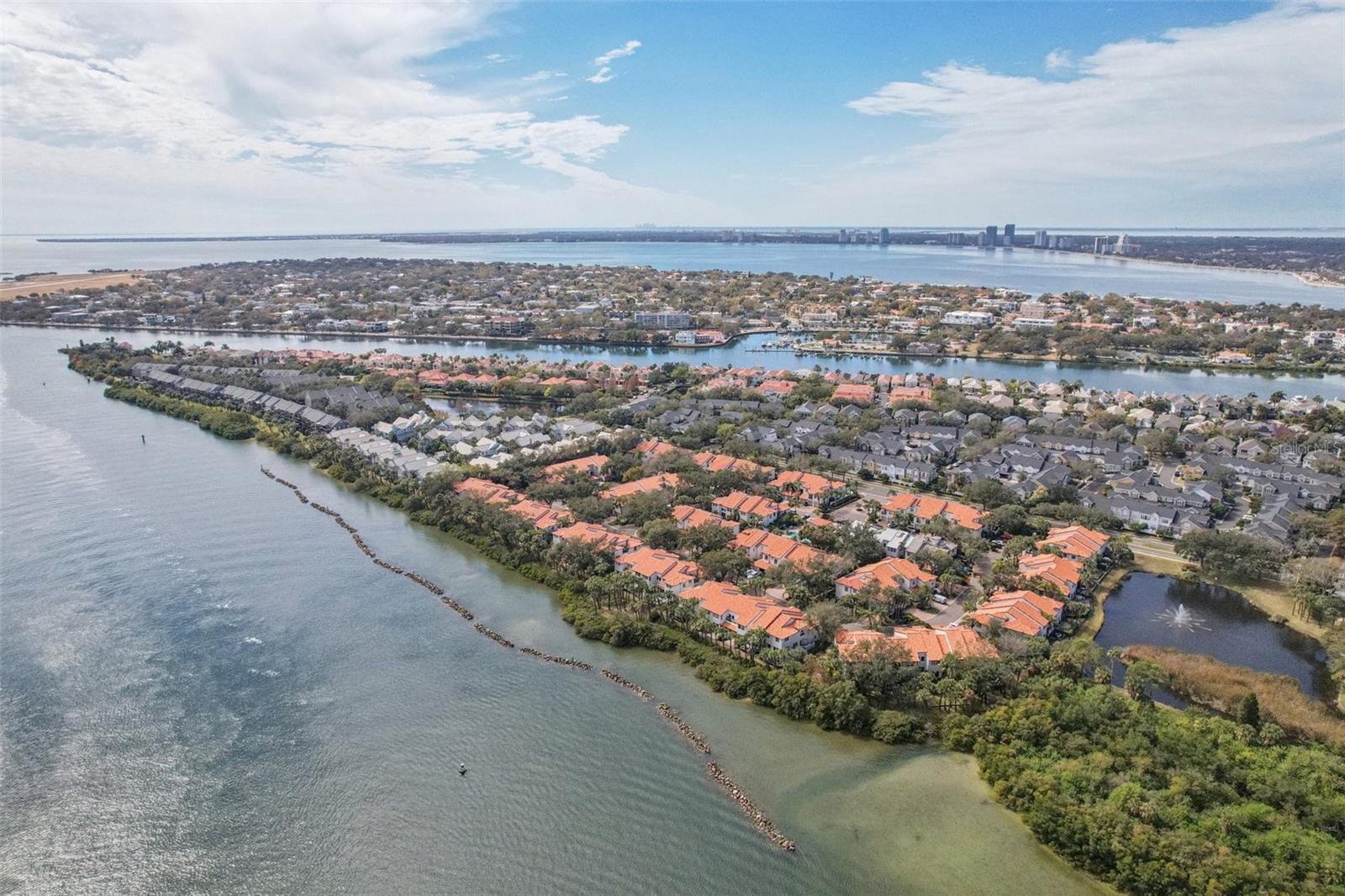 HARBOR HOMES PH ONE - Residential