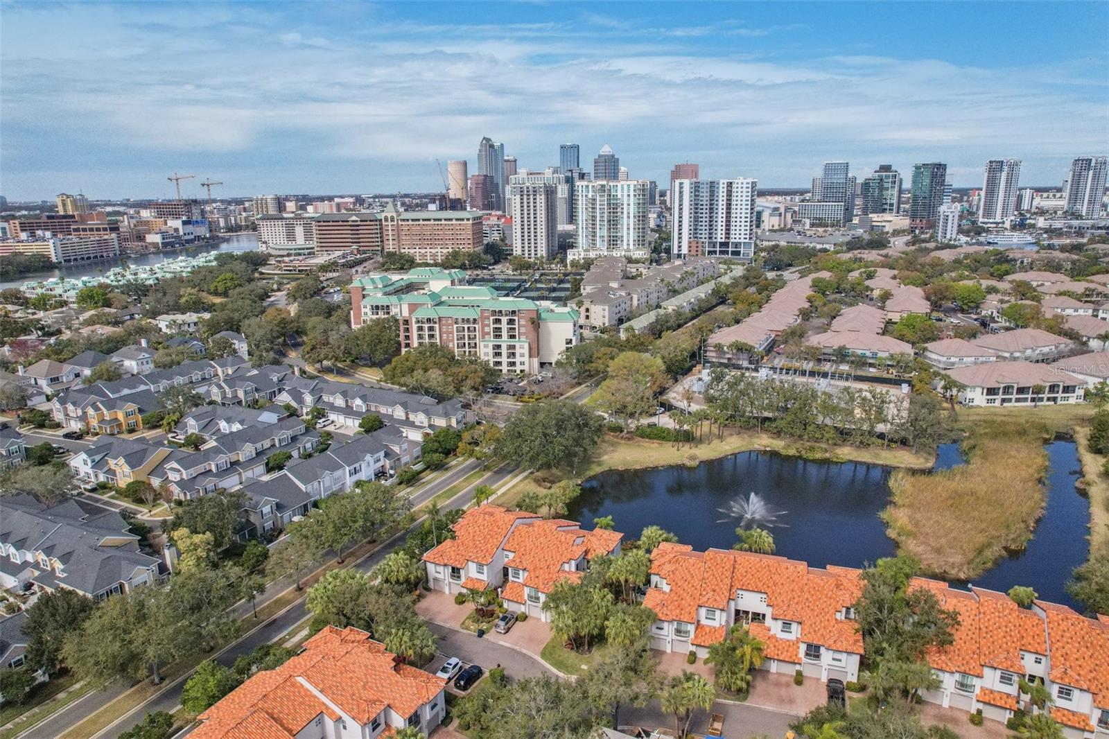 HARBOR HOMES PH ONE - Residential