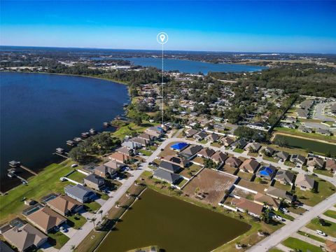 A home in WINTER HAVEN