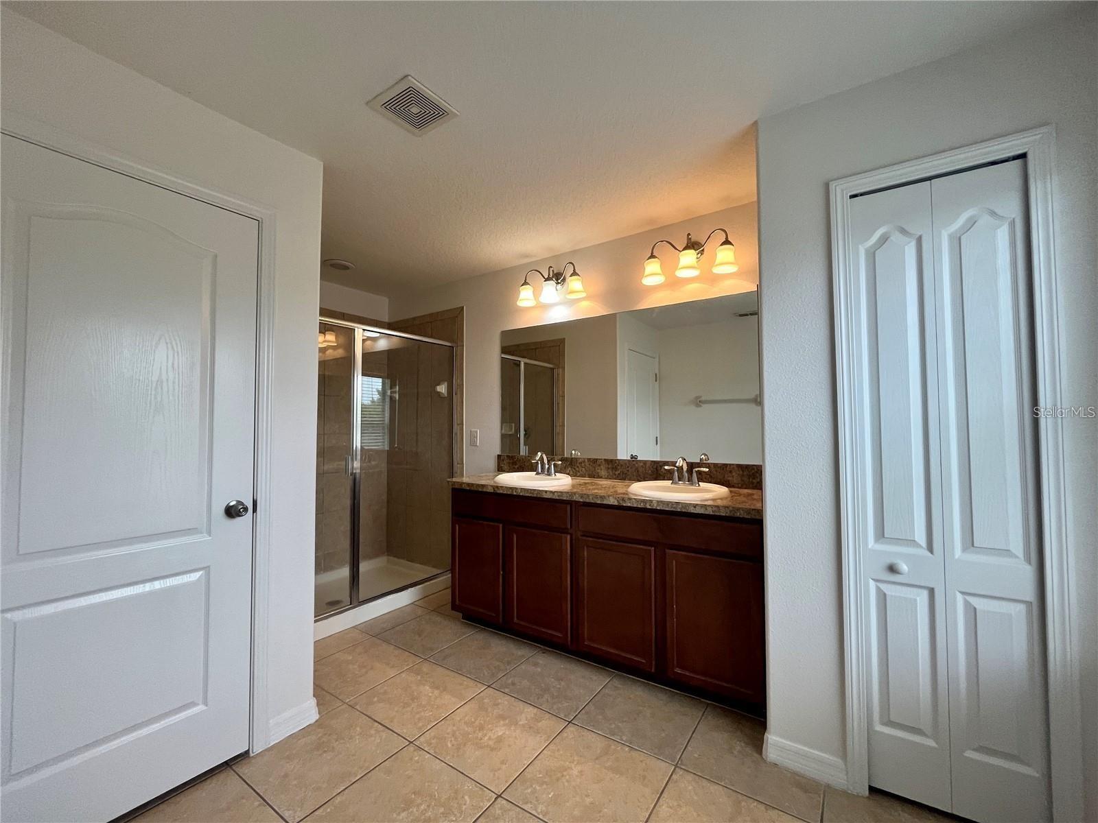 SAVANNAH LNDGS - Residential Lease