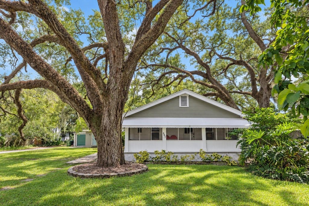 Photo of 805 E Lambright Street, Tampa, FL 33604 (MLS # TB8550227)