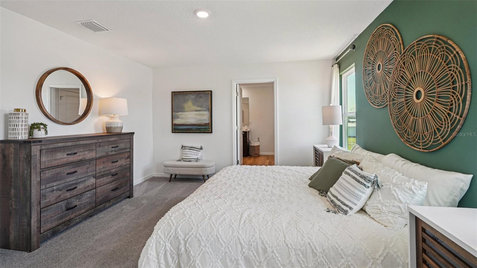 AVALON WOODS - Residential