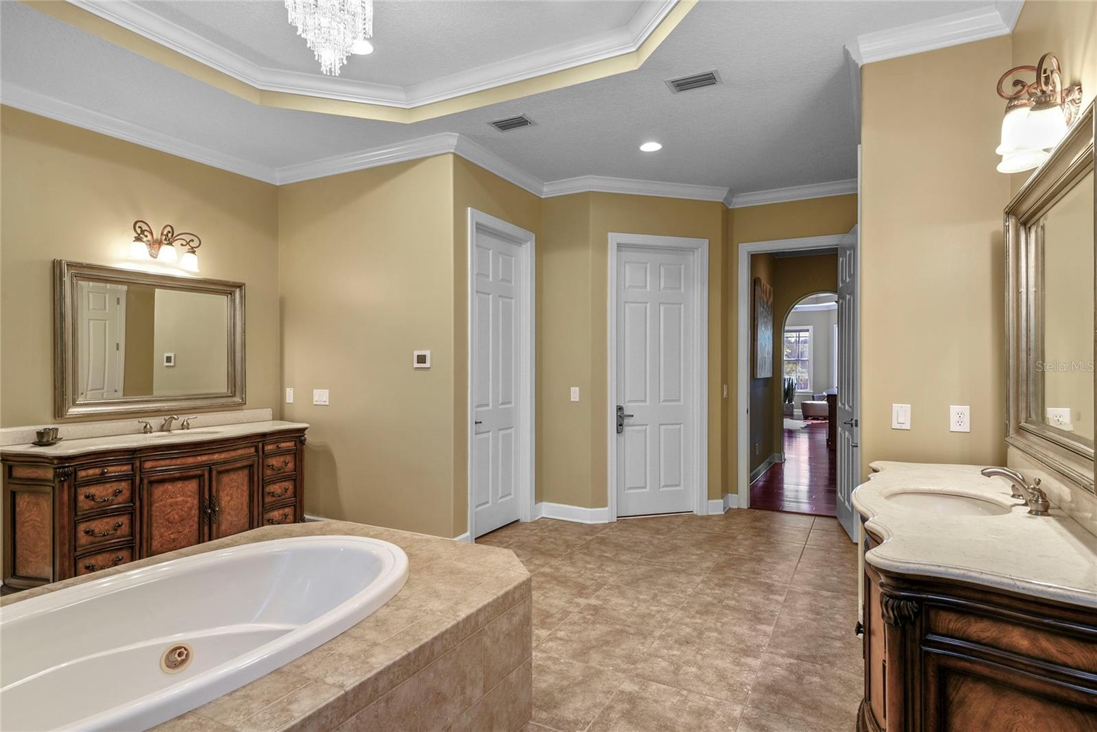TILDENS GROVE - Residential