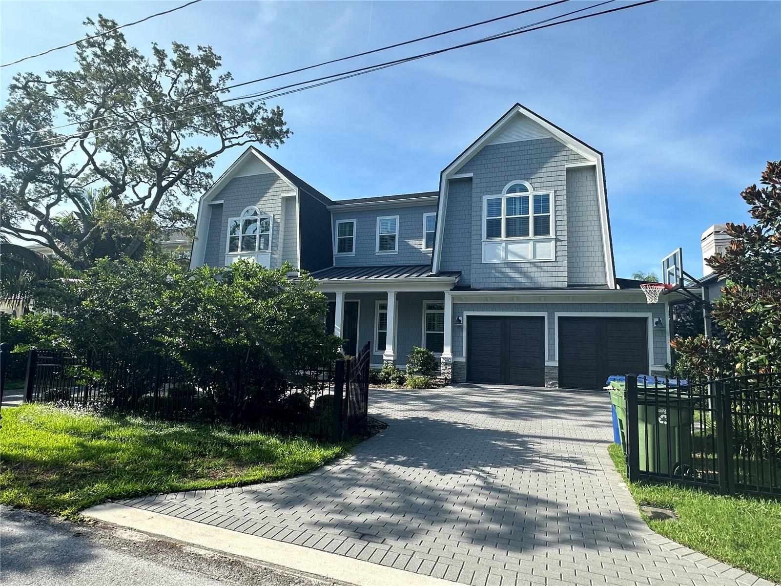 STUART GROVE - Residential