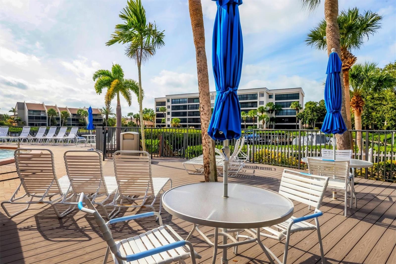 MIDNIGHT COVE II - Residential