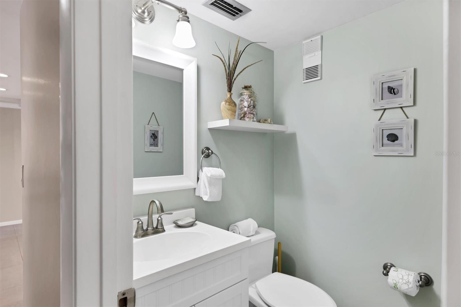 MIDNIGHT COVE II - Residential