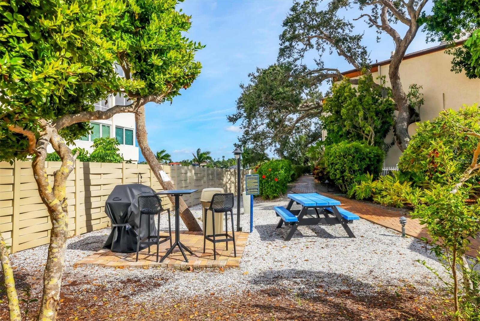 MIDNIGHT COVE II - Residential