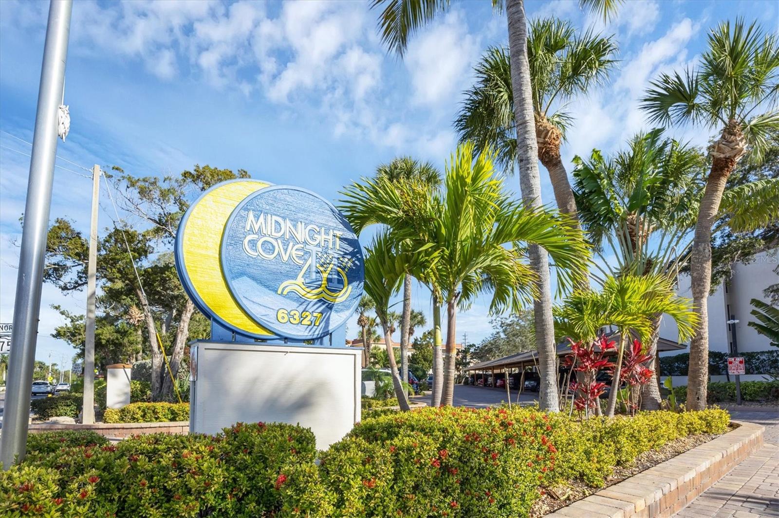 MIDNIGHT COVE II - Residential