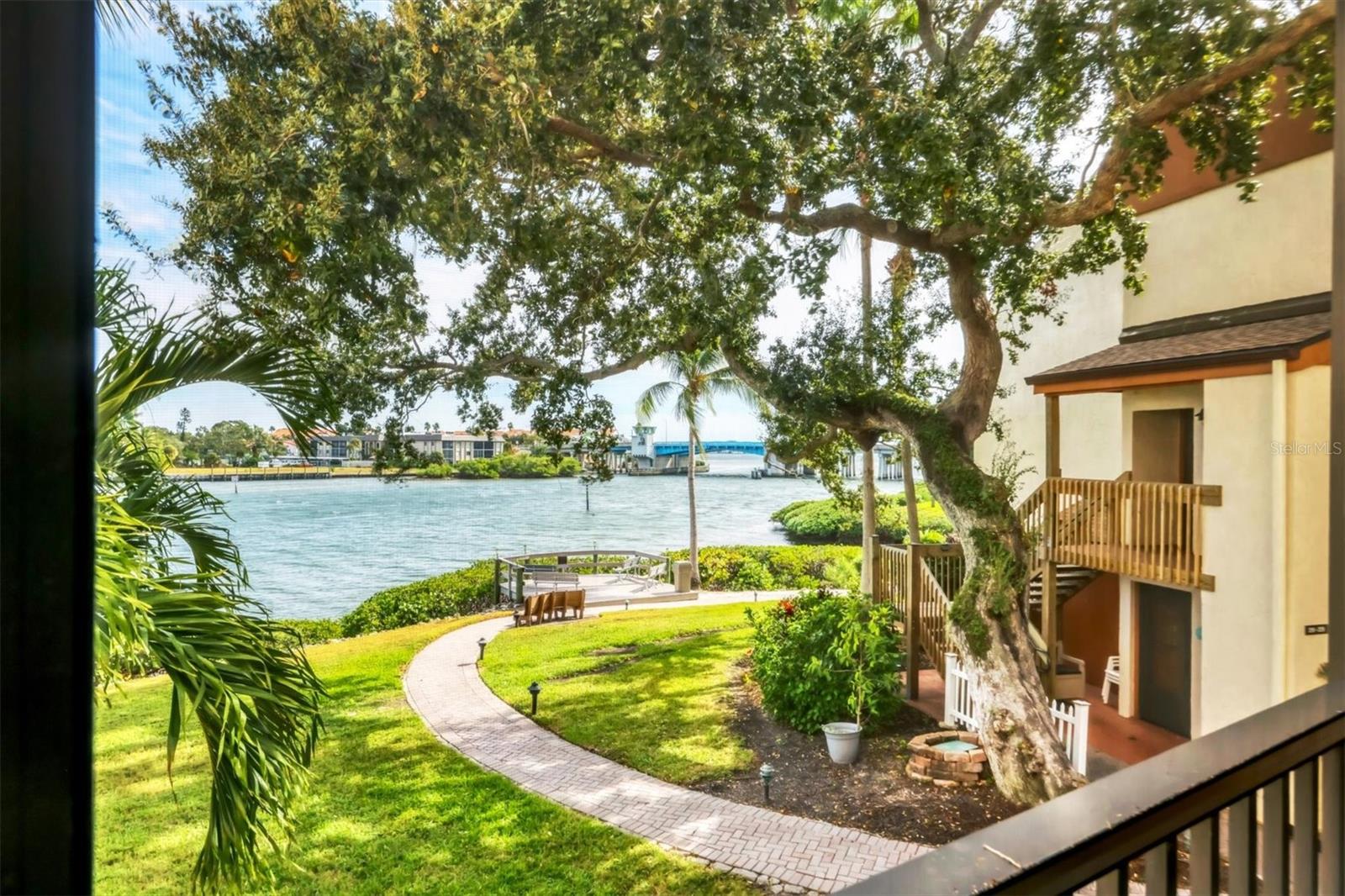 MIDNIGHT COVE II - Residential