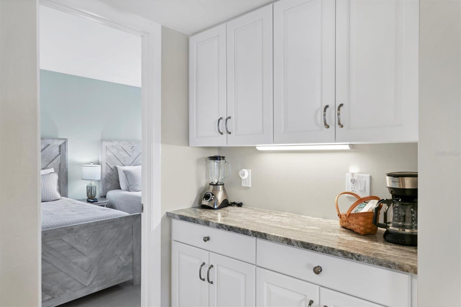 MIDNIGHT COVE II - Residential