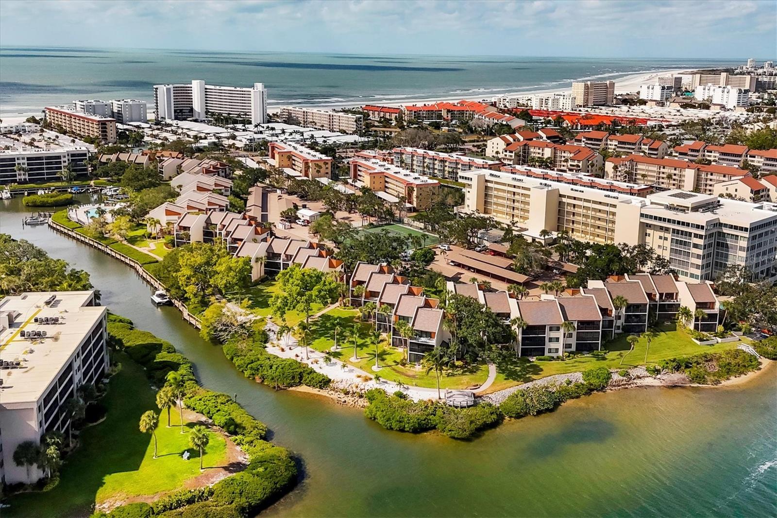 MIDNIGHT COVE II - Residential