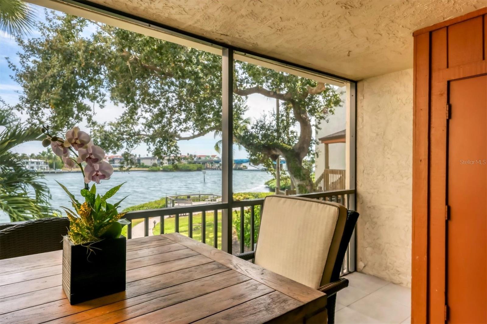 MIDNIGHT COVE II - Residential