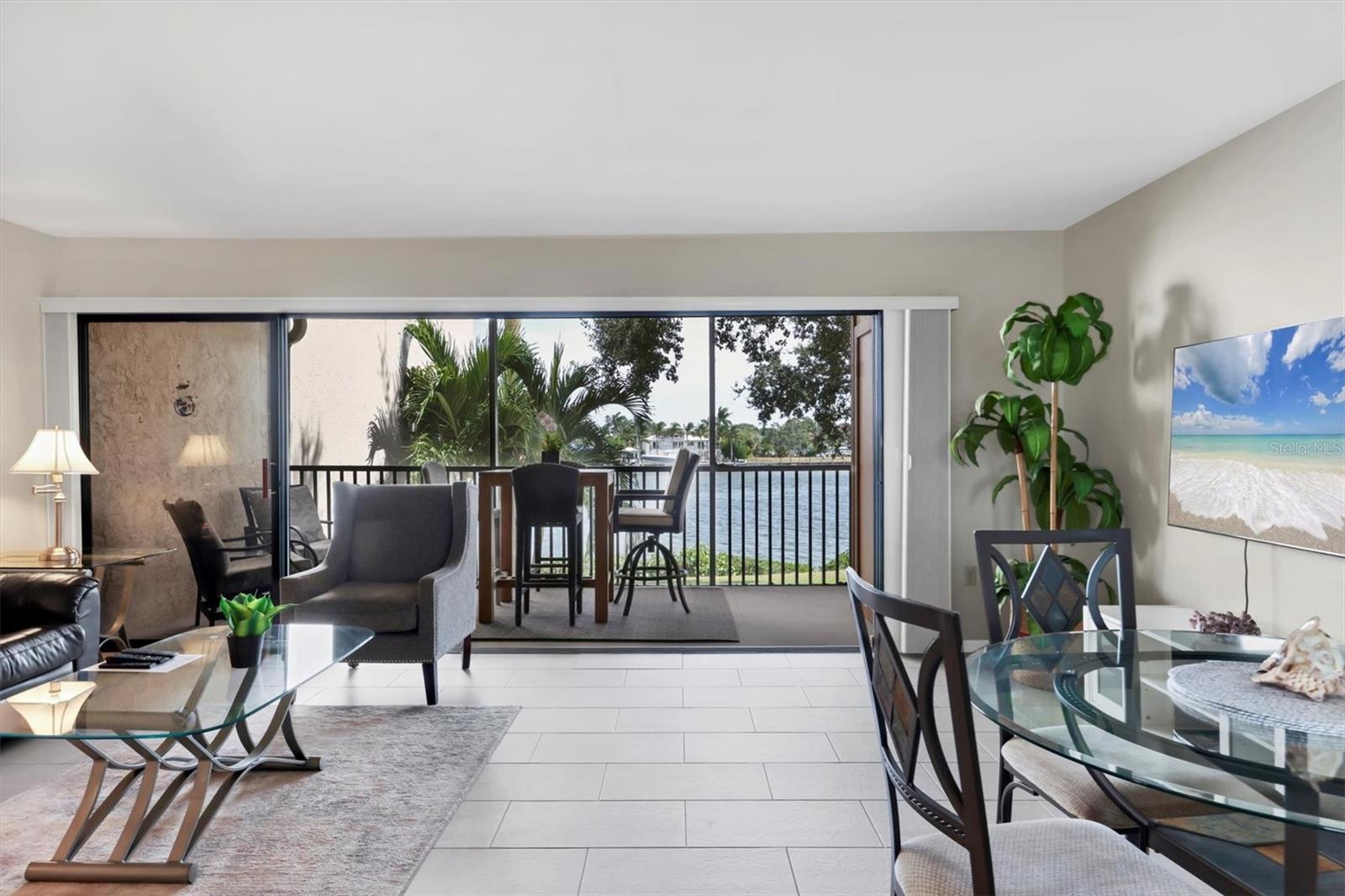 MIDNIGHT COVE II - Residential