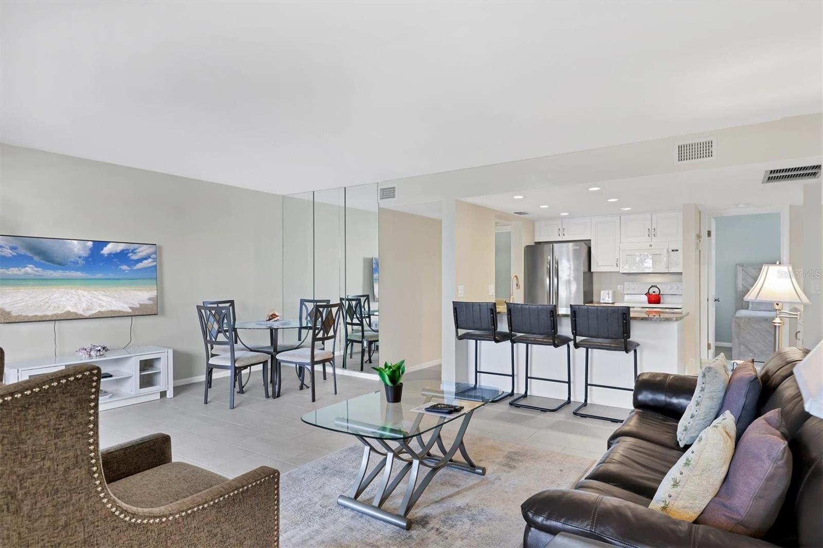 MIDNIGHT COVE II - Residential