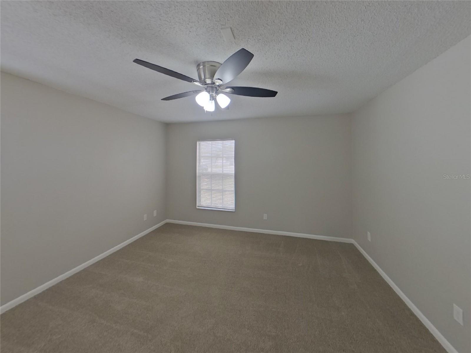 WOODBERY ESTATES - Residential Lease