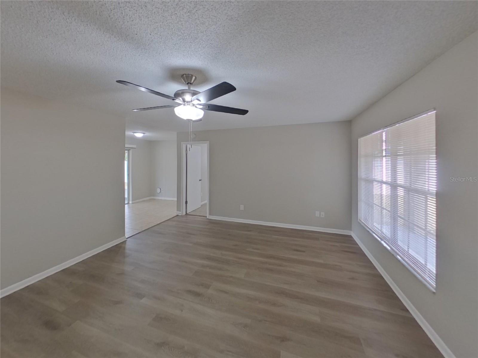 WOODBERY ESTATES - Residential Lease