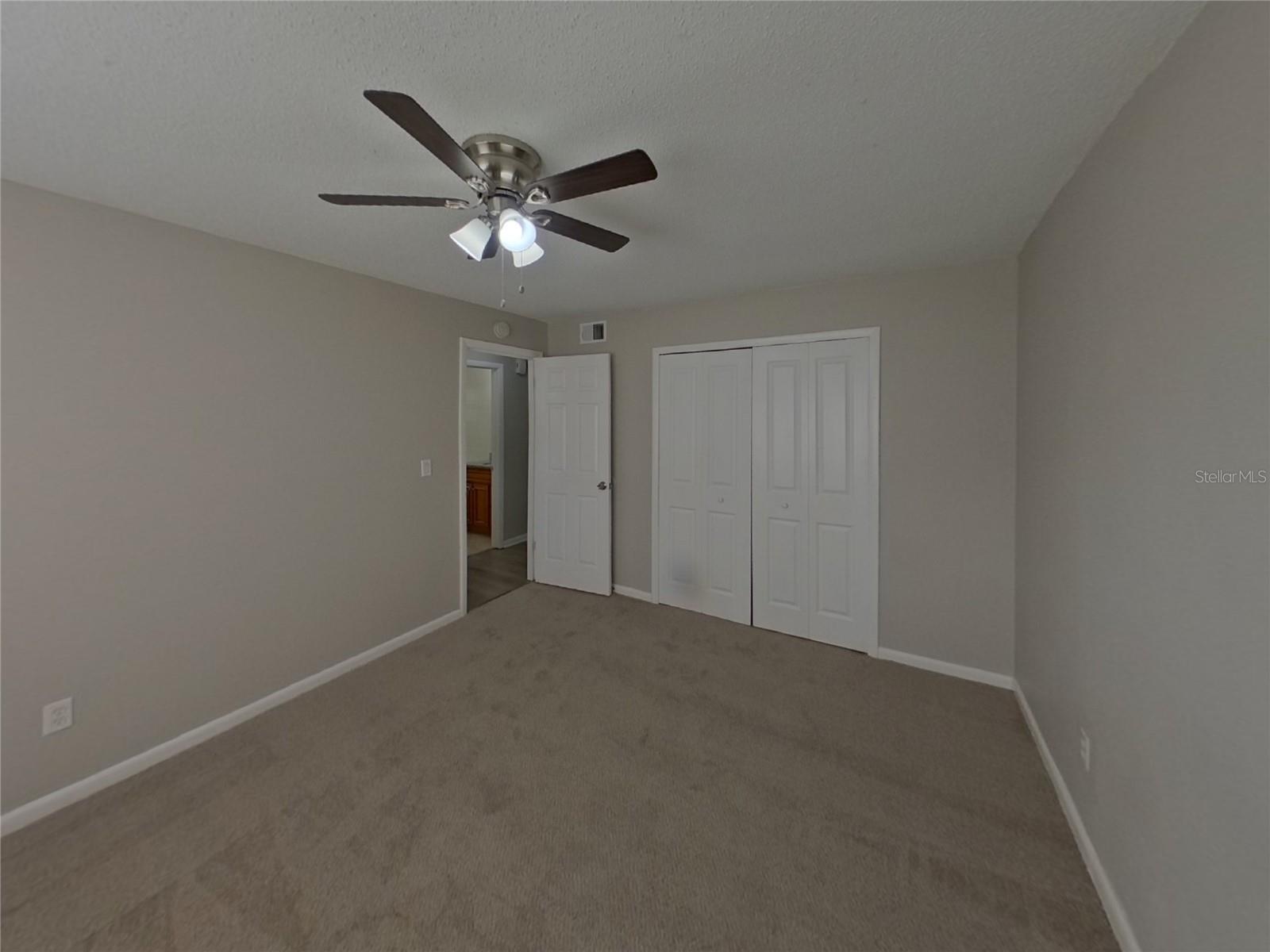 WOODBERY ESTATES - Residential Lease