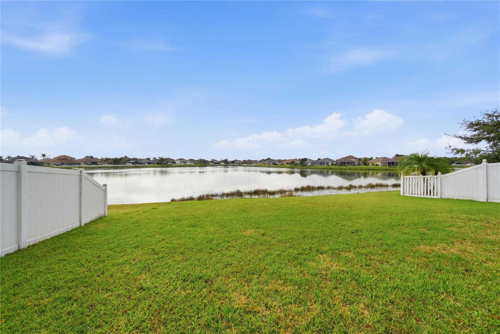 BRIDGEWATER PH 03 - Residential Lease