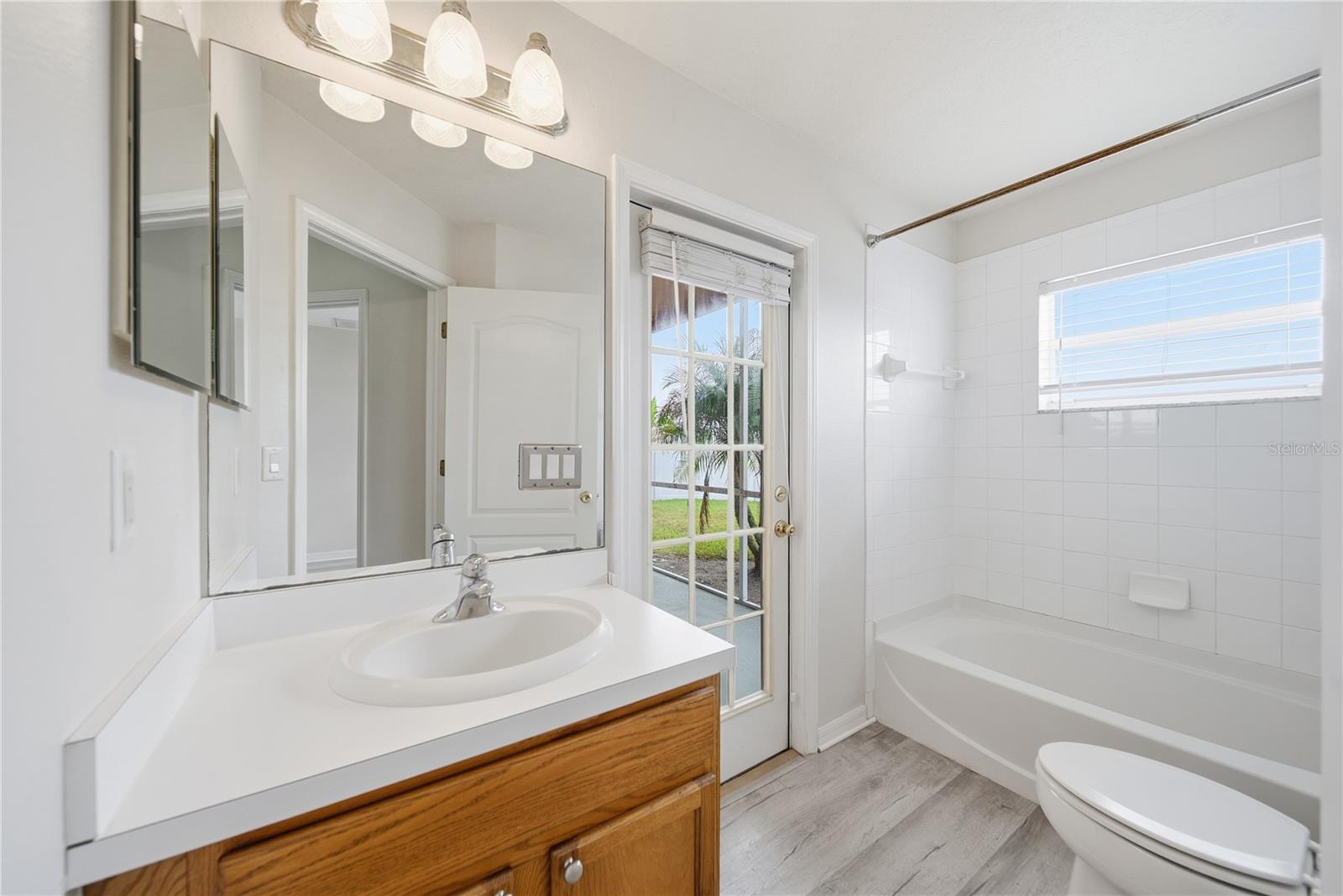 BRIDGEWATER PH 03 - Residential Lease