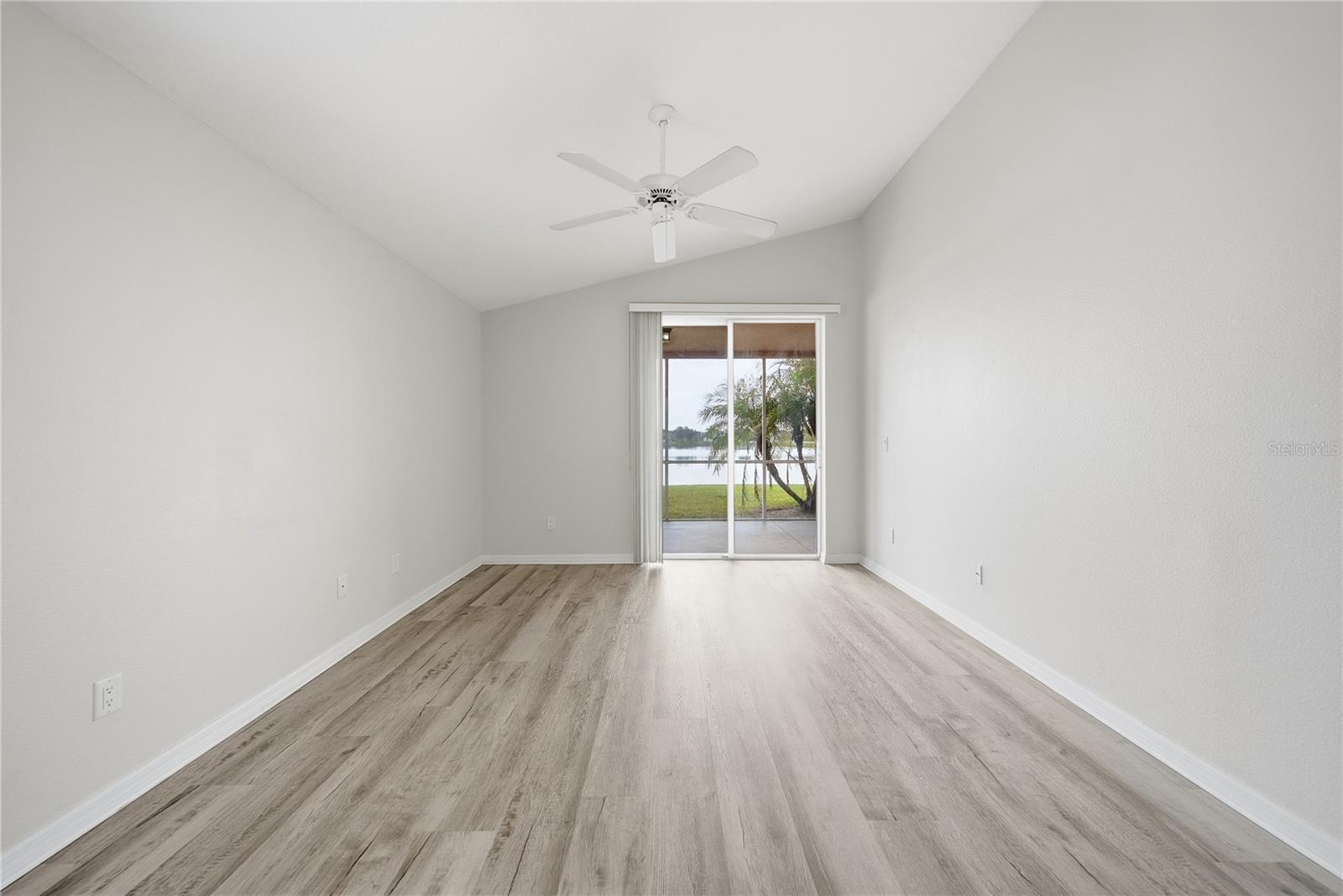 BRIDGEWATER PH 03 - Residential Lease