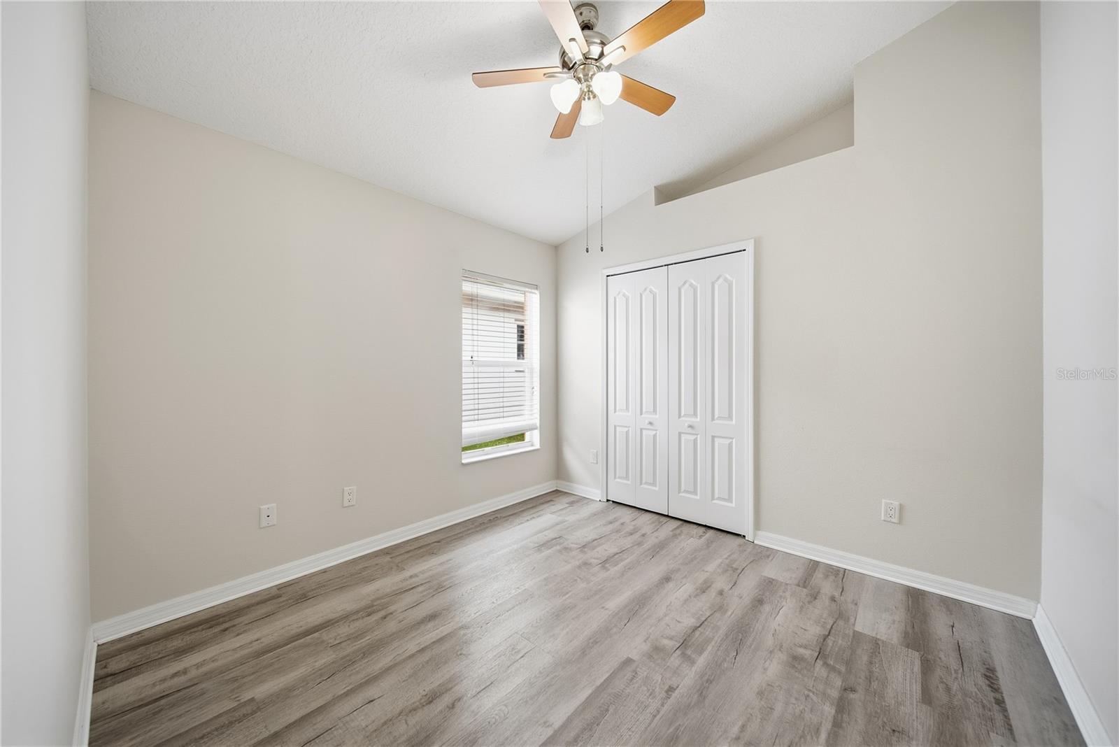 BRIDGEWATER PH 03 - Residential Lease