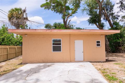 Photo of 902 Marshall Street, Clearwater, FL 33755 (MLS # TB8503991)