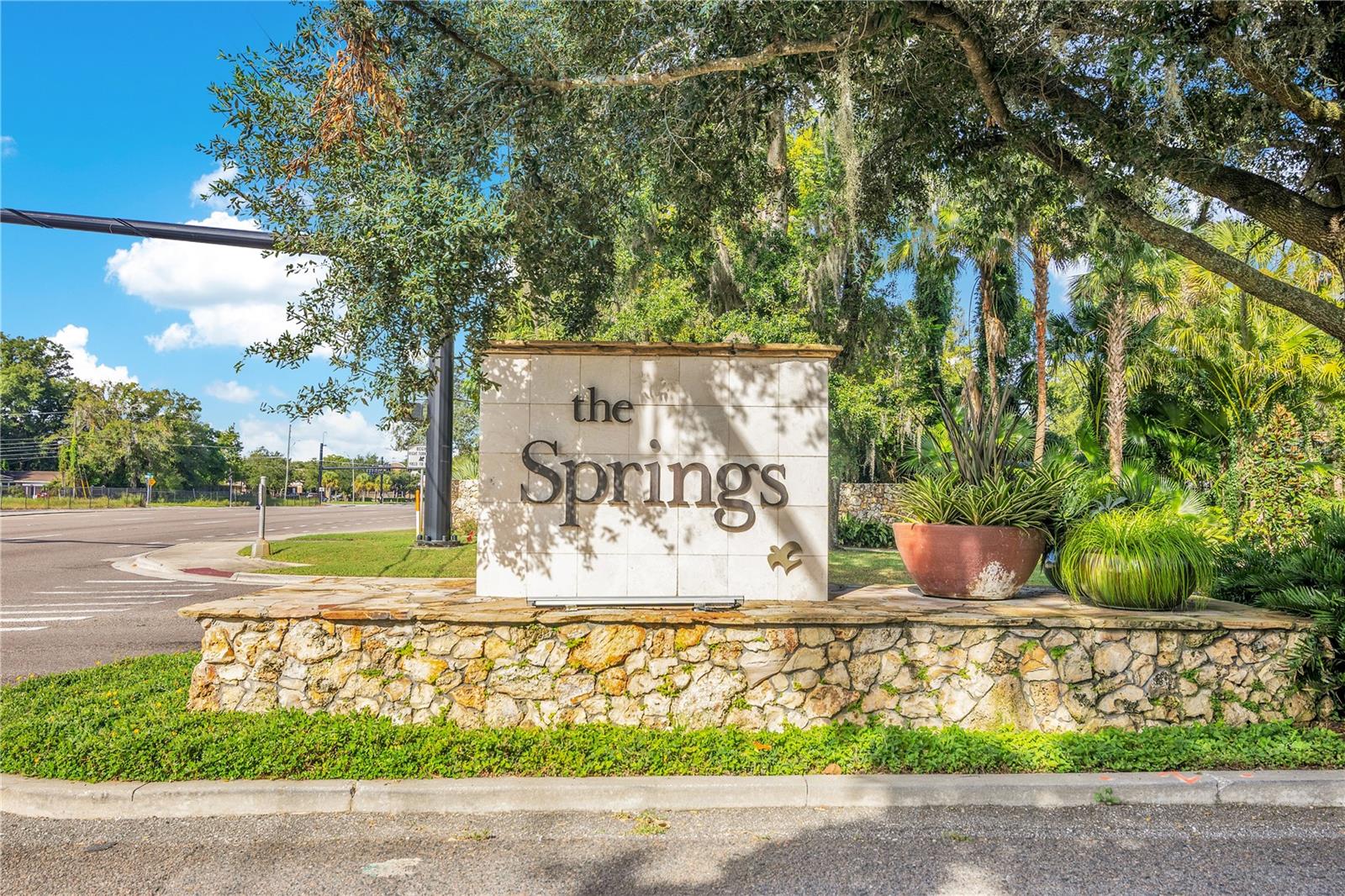 CROWN OAKS - Residential