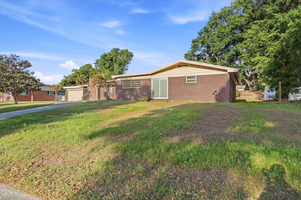 Photo of 1329 Jaffa Street, Lakeland, FL 33801 (MLS # P4938336)