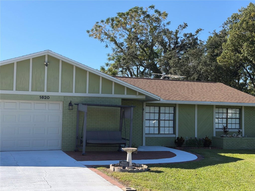 Photo of 1620 Drayton Avenue, Deltona, FL 32725 (MLS # O6450581)