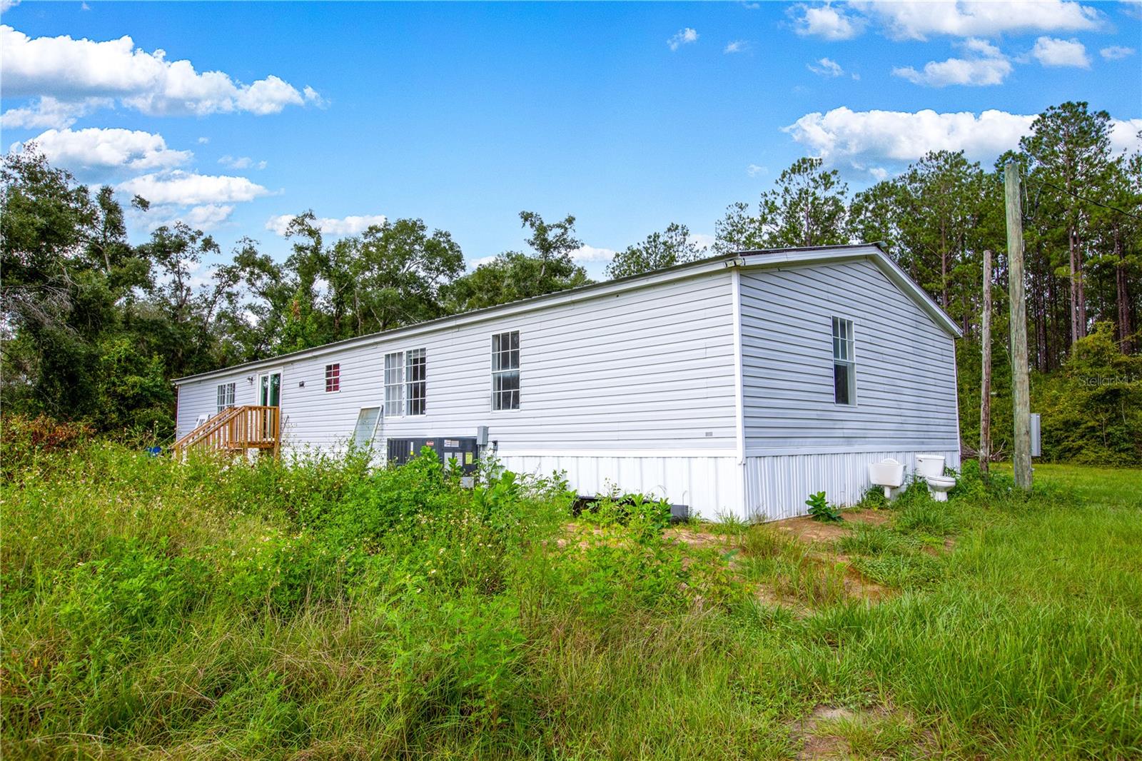 243 SW REIGEL COURT