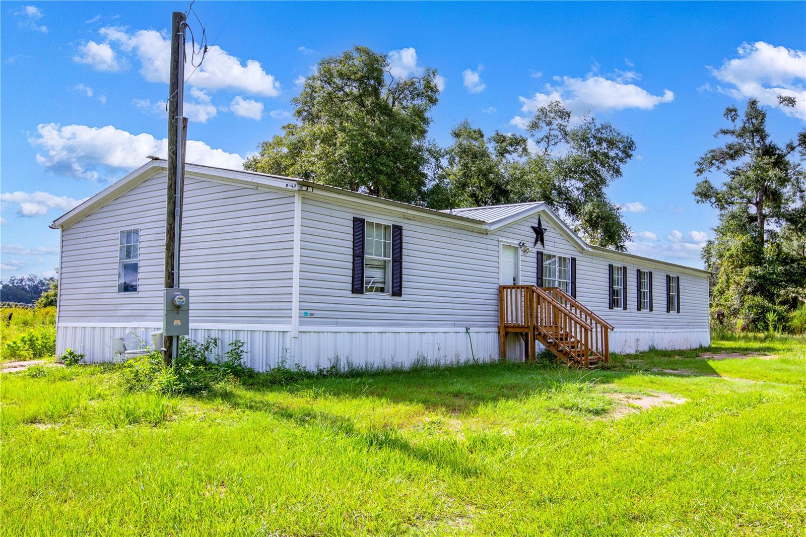 243 SW REIGEL COURT